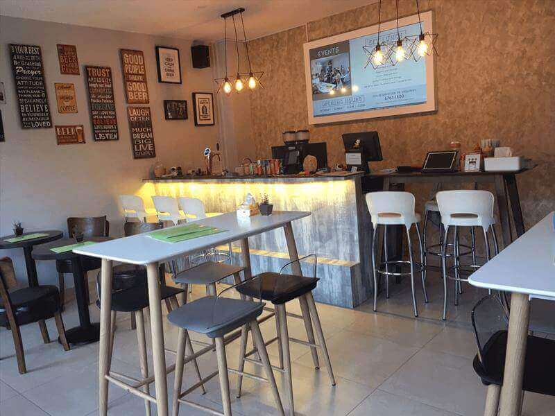 Renovated Cafe In Upp Bukit Timah For Takeover ! Low Cost $$$ (Call 90670575)