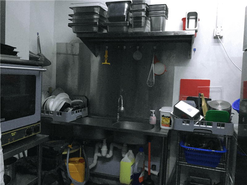 BISTRO BAR FOR TAKEOVER AT PRIME LOCATION!!!!!!!!!!!