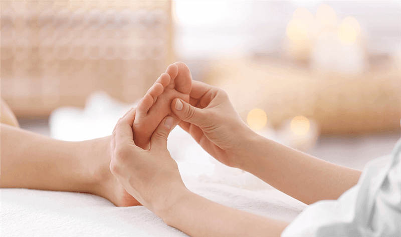 Foot And Body Massage To Takeover