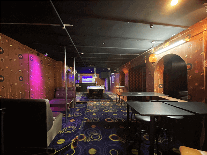 (Sold) Cat 1 Nightclub / Bar For Takeover With 8 Artistes