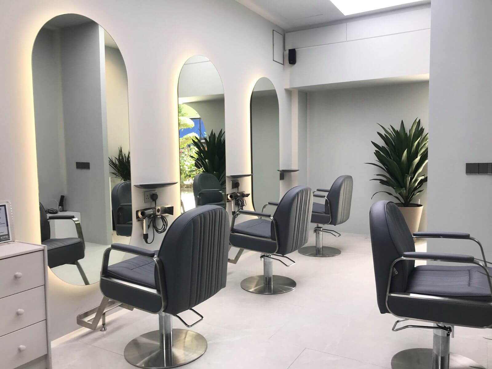 (Sold) Prime Location Tanjong Pagar Plaza Hair Salon for Takeover 