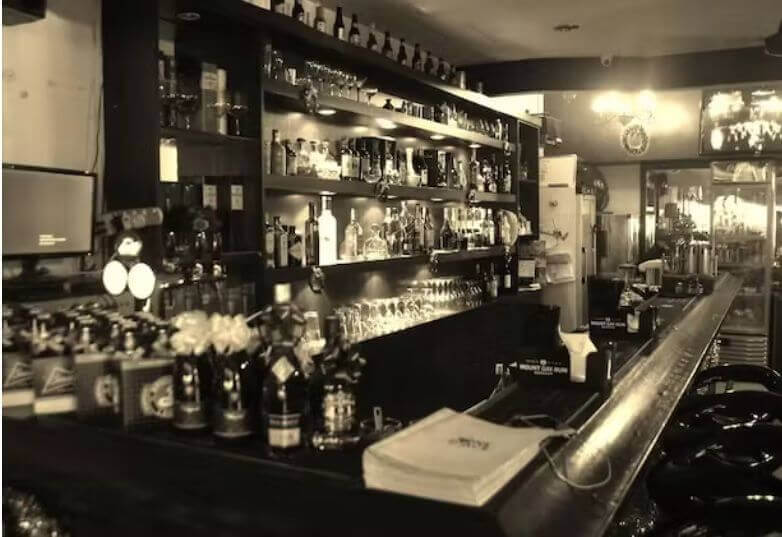 (Expired)Very Profitable Bistro Business For Sale In Great Location Within Private And HDB Enclaves