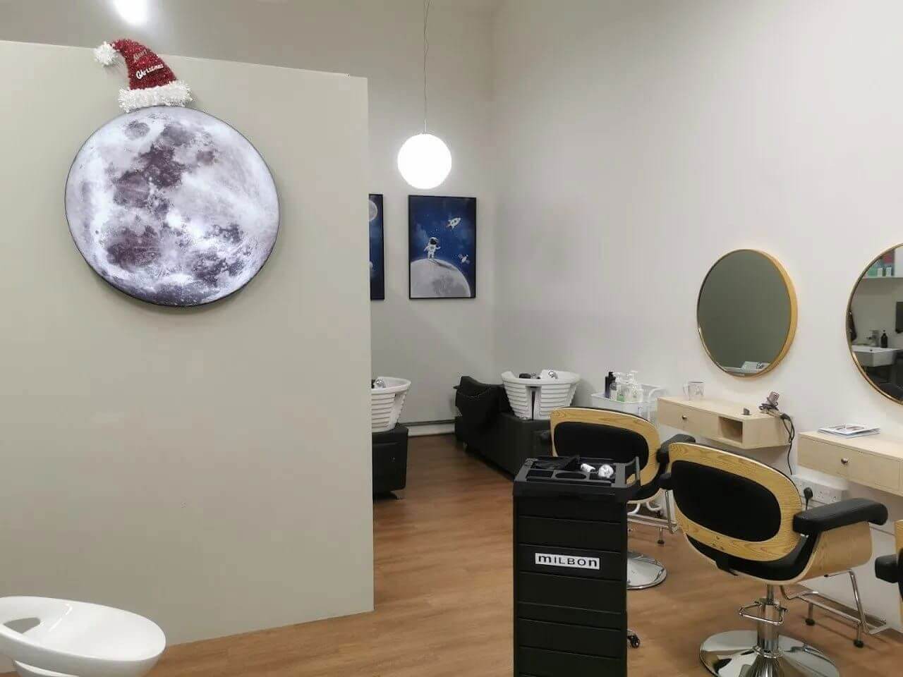 (Sold) Nicely Renovated Hair Salon For Takeover (Eunos/Paya Lebar)