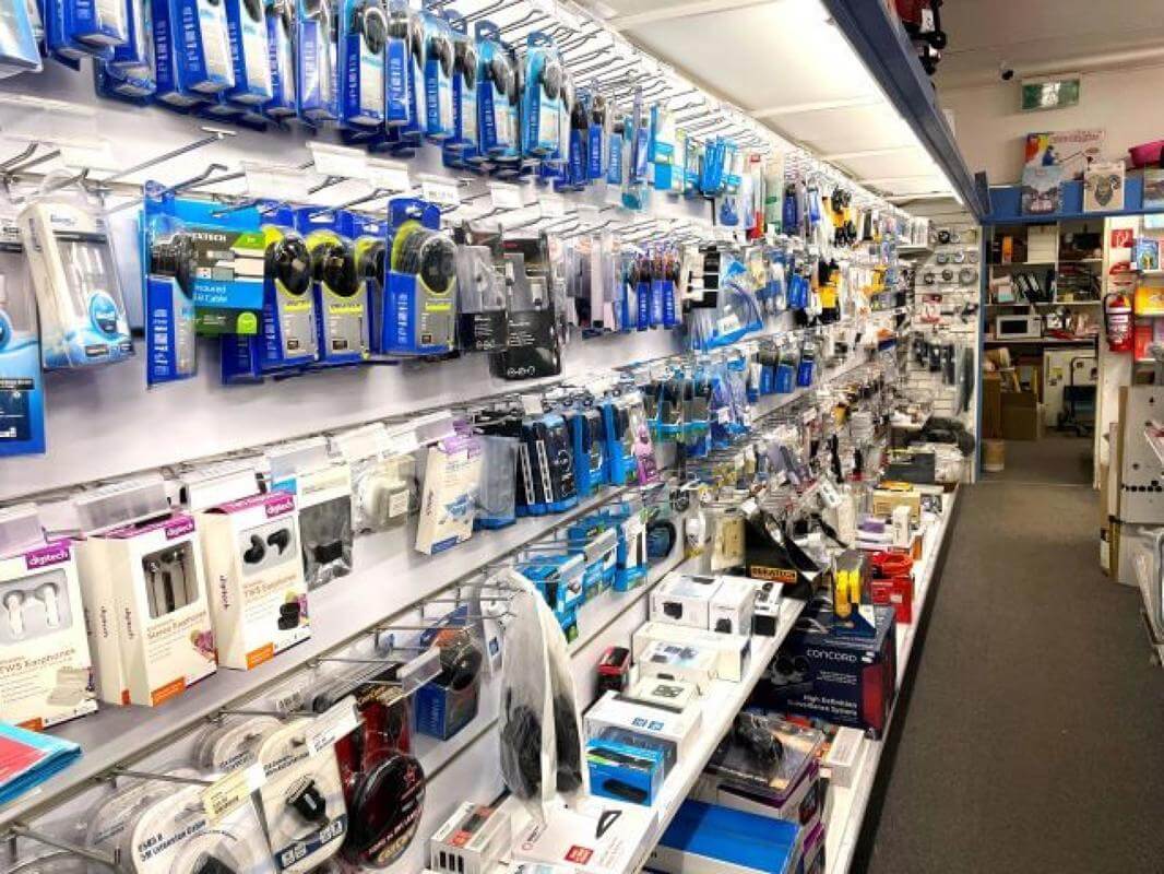 Condobolin Newsagency. Great Opportunity $140,000 + S.A.V.+ Freehold $160,000