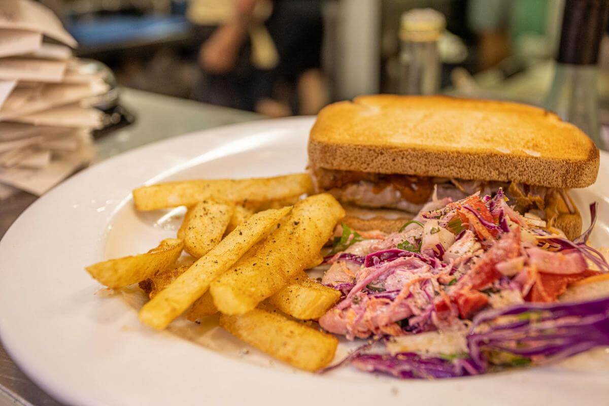 OVER 37K TURNOVER P/W | BIG PROFITS CAFÉ | EASTERN SUBURBS | MAS