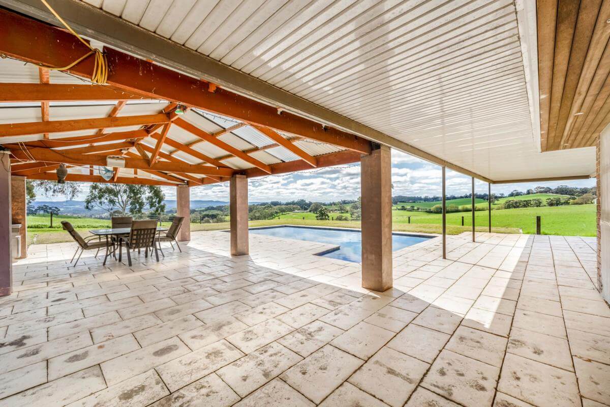 Urban life with rural feeling