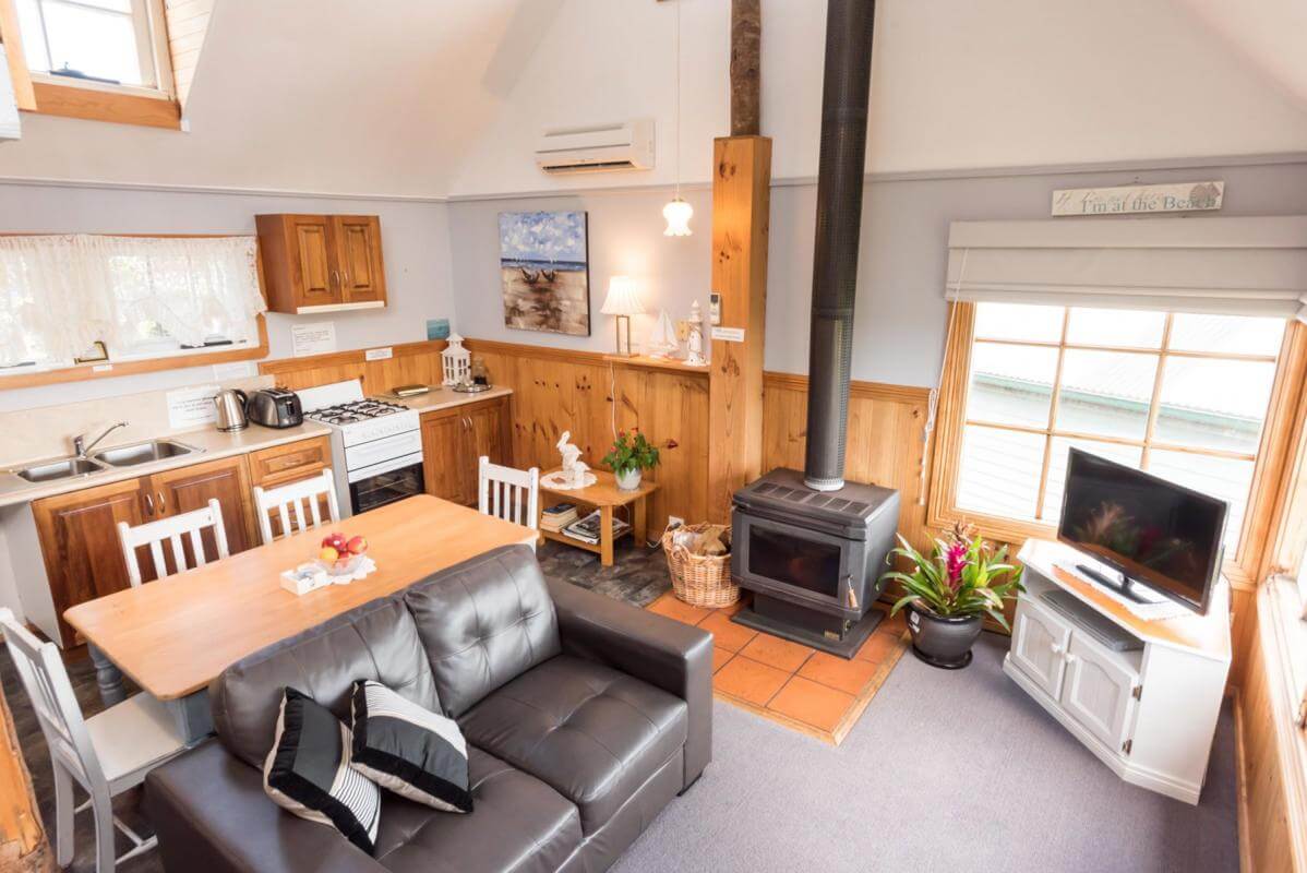 Rare Freehold Outstanding Short Term Rental Cottages+Passive Rent From Cafe