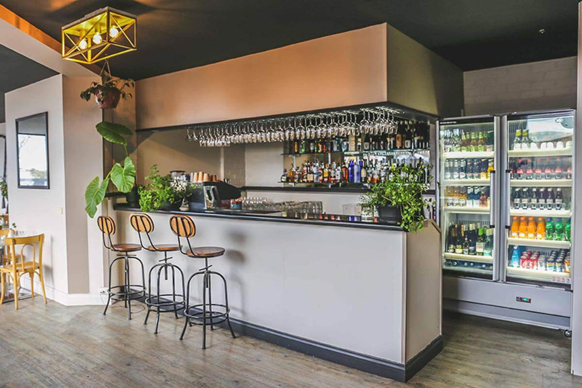 High End, MASTER CLASS TASMANIAN Restaurant Turnover $2.1m Approx AAA Rated Business