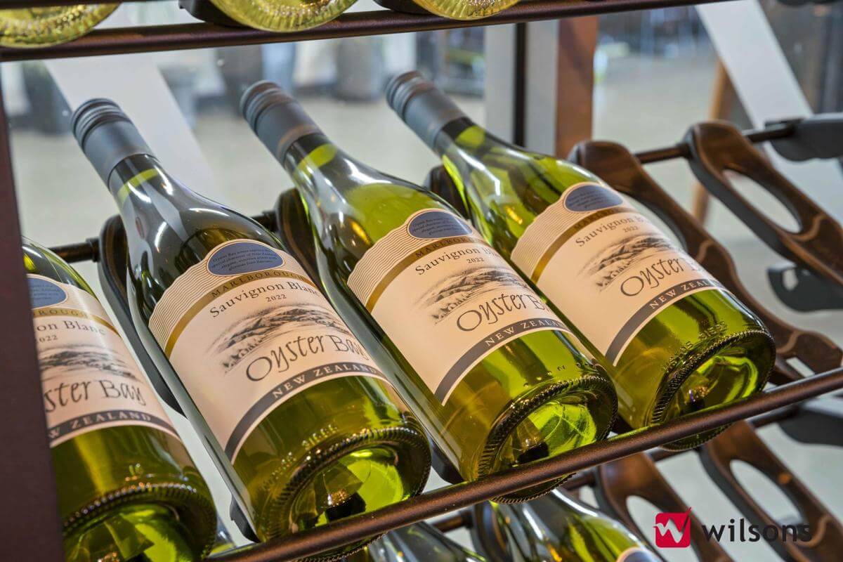 Fantastic Beach suburb cafe/restaurant