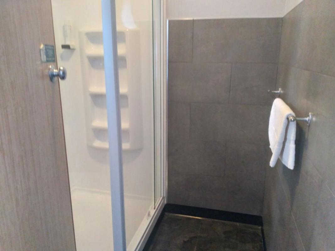 24 Room FHGC Best value Tasmanian Motel $1,250,000 negotiable