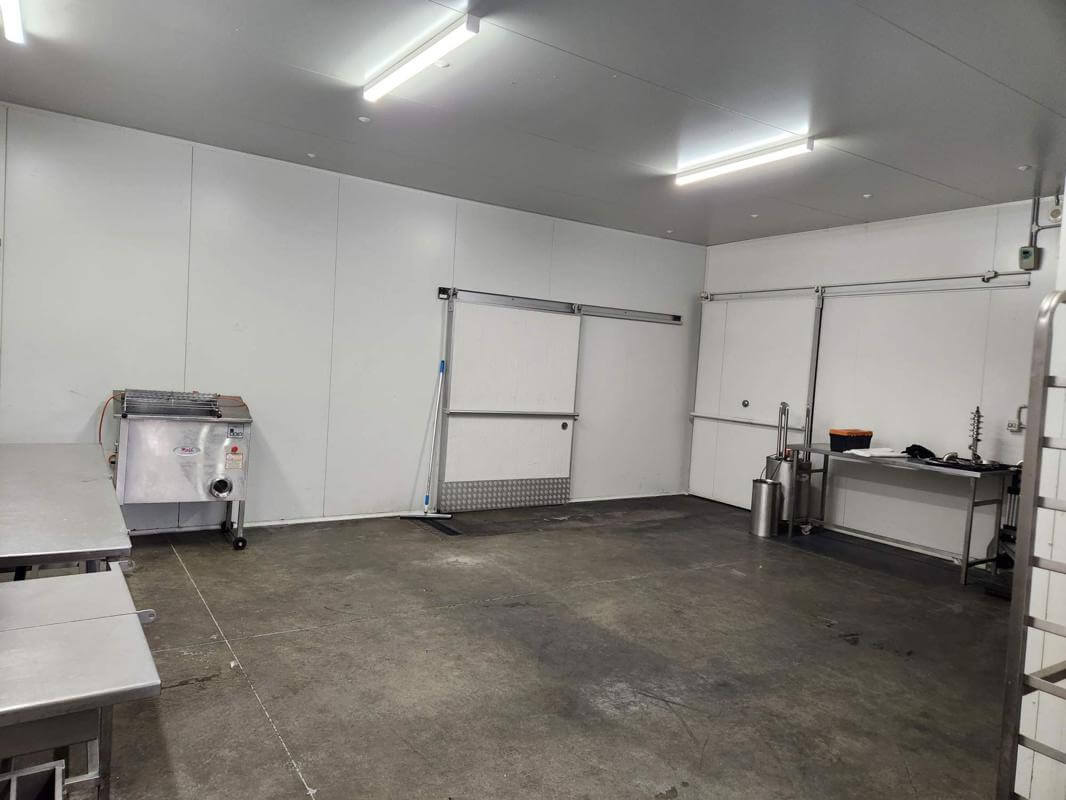 Retail butcher shop with over 200 sqm wholesale production facilities available. PBA