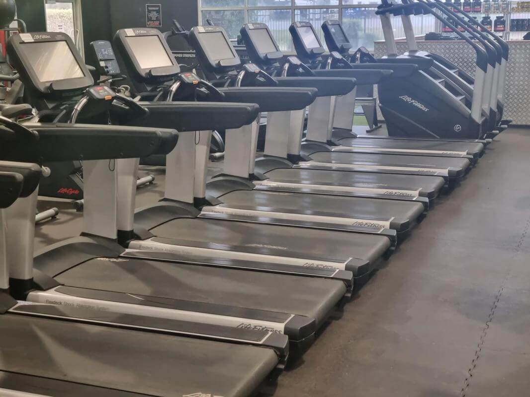 PREMIER GYMNASIUM MELBOURNE'S NORTH  OPERATING 15 YEARS