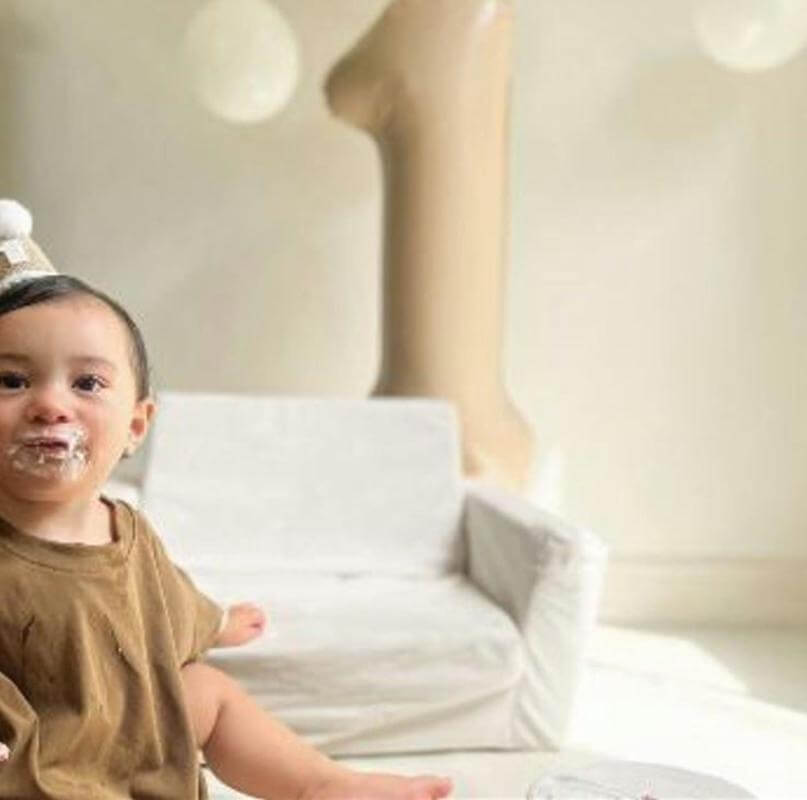 ONLINE BUSINESS  KIDS SOFA COVERS AND BACKPACKS, 1 OWNER WORKS 10 HOURS A WEEK