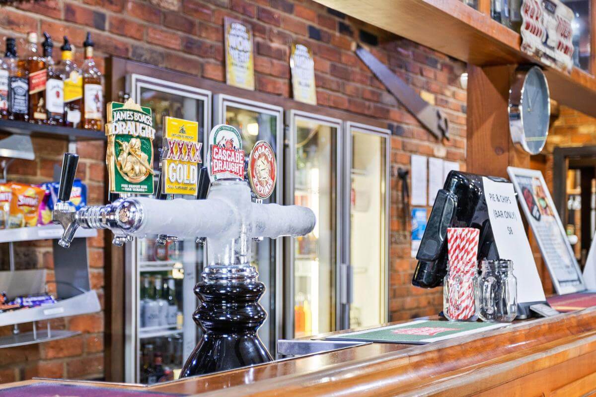 Huntington Tavern, 30 year lease Offers Over$99,500+sav