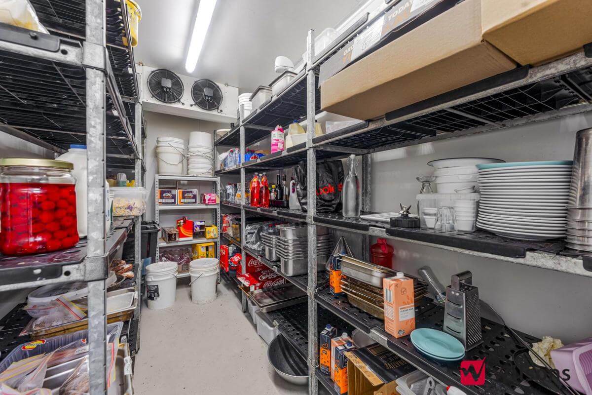 Retro themed Ice cream café & burger bar