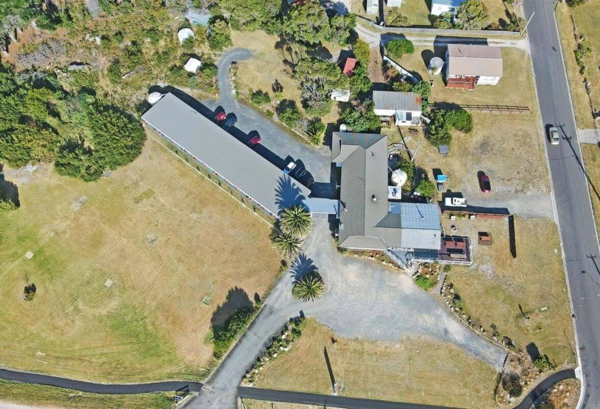 Surfside Motel Passive Investment, Unique Position, Potential Plus, Tenant in Place