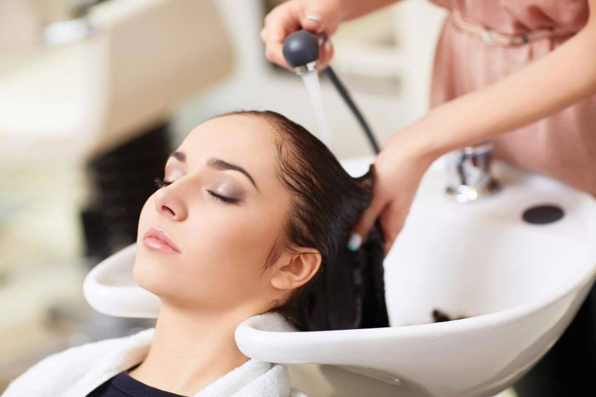 UNDER CONTRACT  Hair Salon & Beauty big net profit, Beautiful beachside town .