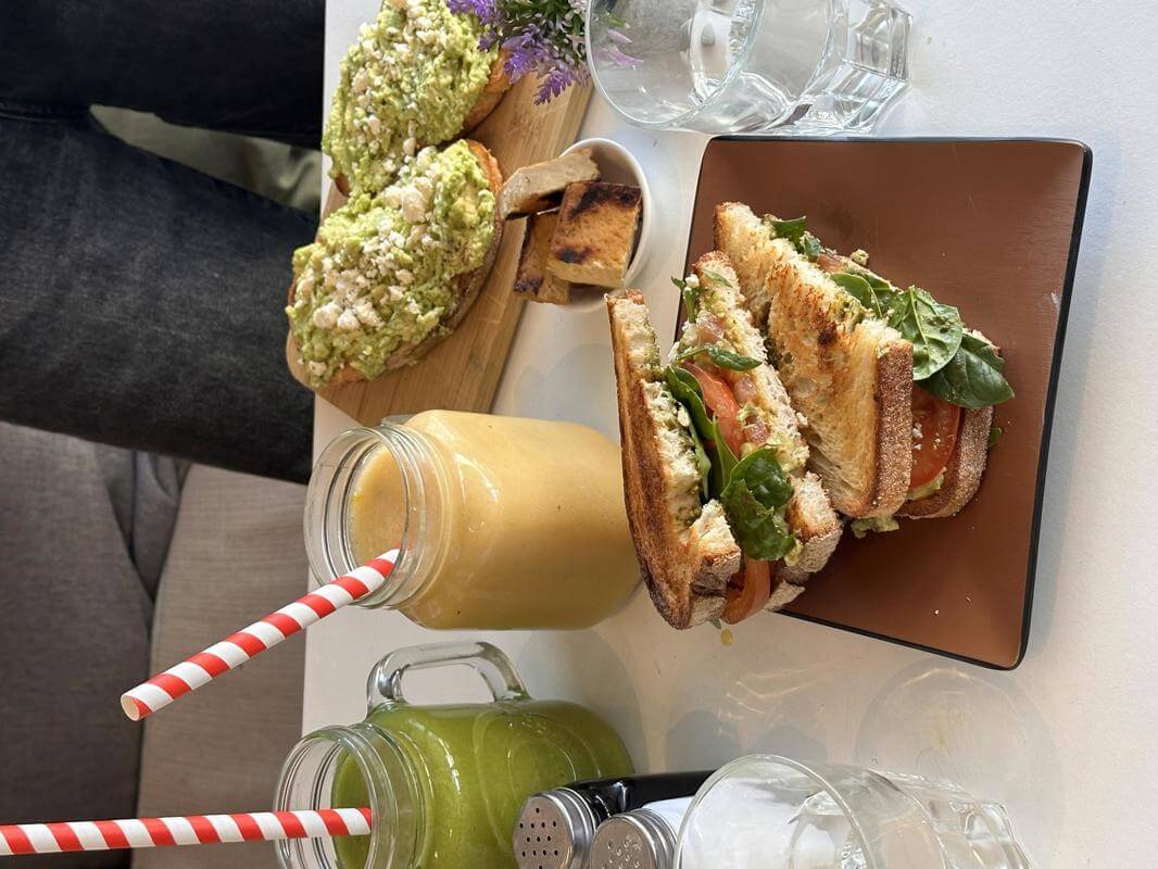 Modern Eastern Suburbs Cafe  Walk In and Make Money from Day 1!