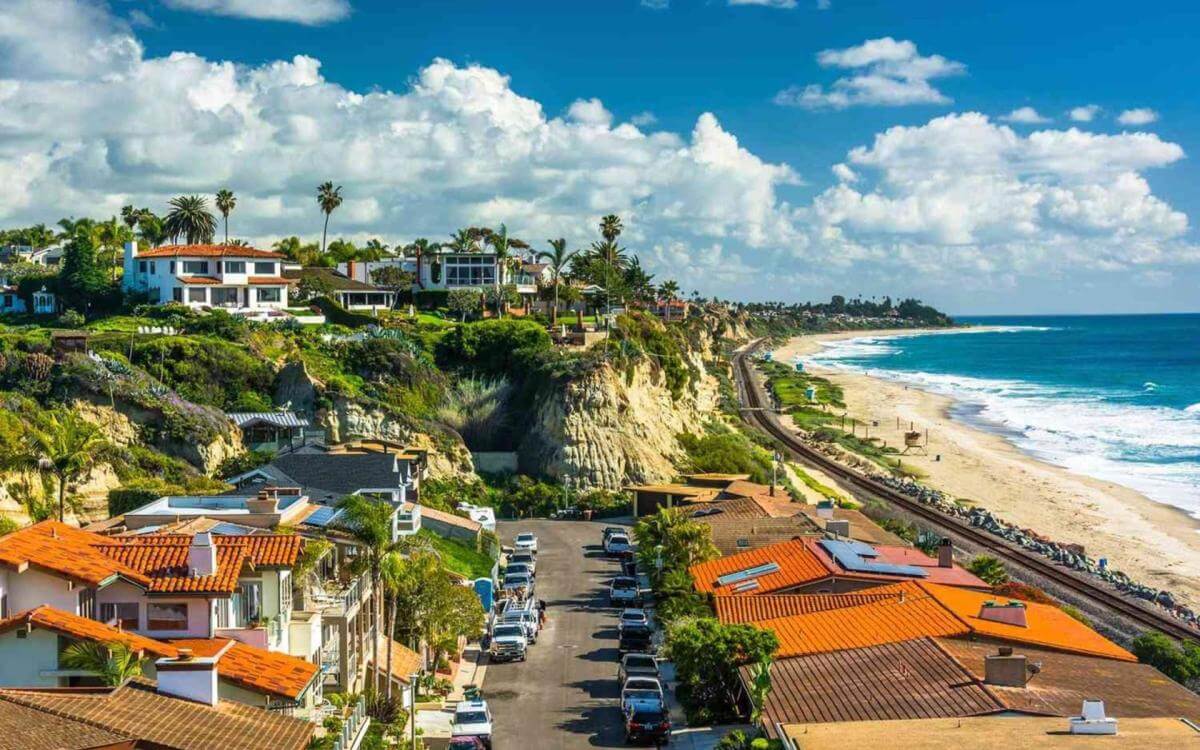 Motel in an absolute prime land/location. Freehold and Business.