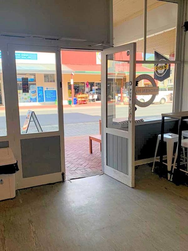 $700,000+ Turnover All Takeaway Queenstown's Best Busiest & Only Takeaway L/hold $200K+sav neg