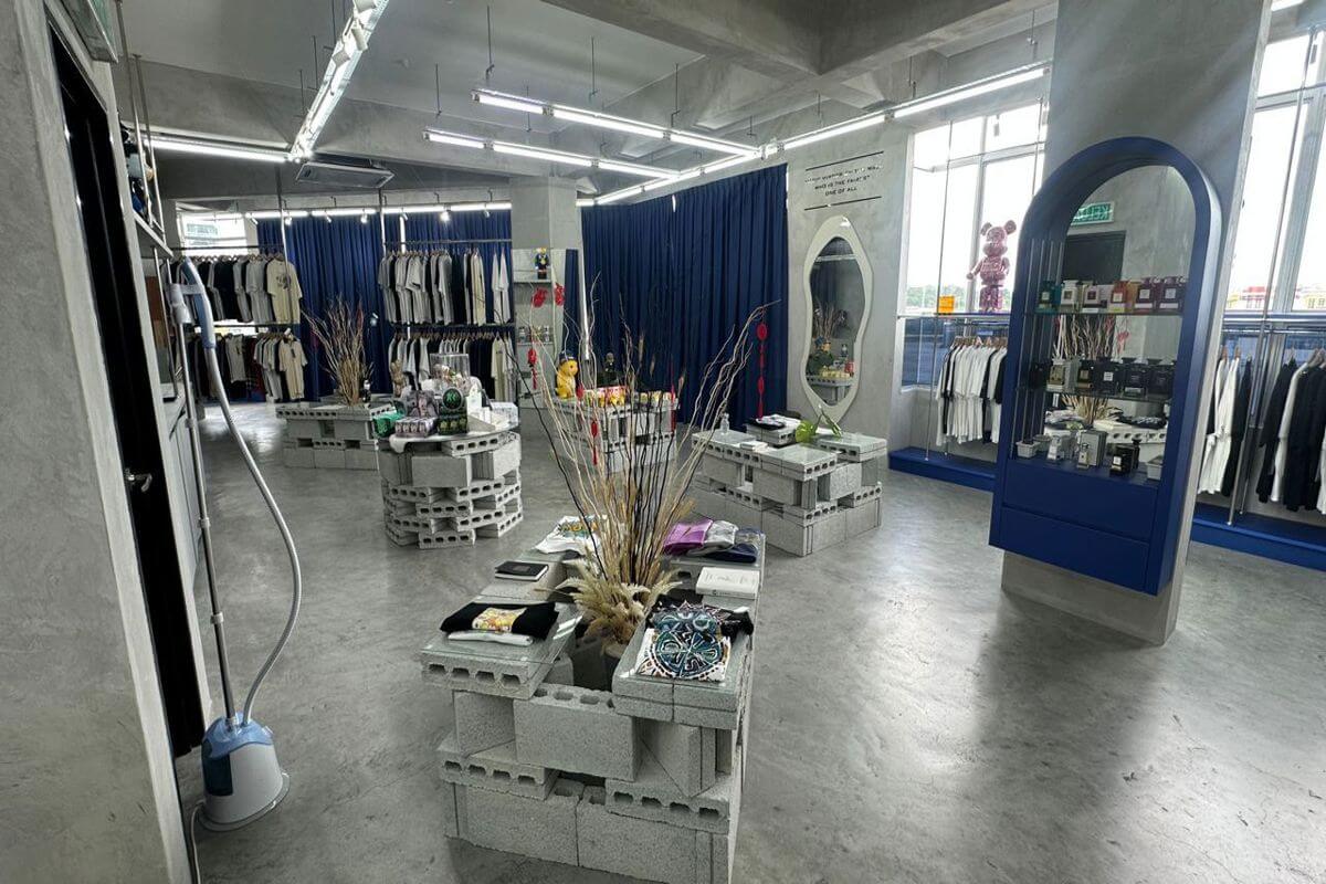 Exclusive Profitable Streetwear & Luxury Fashion Business For Sale In Mount Austin, Johor Bahru!