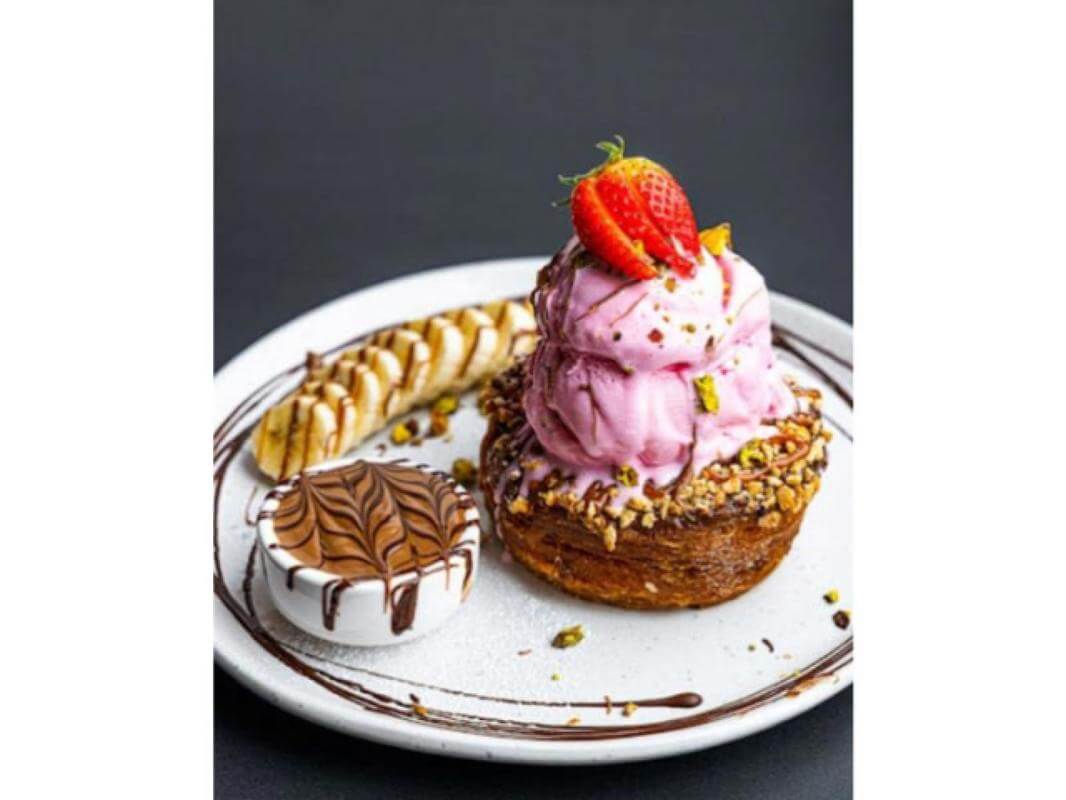 Under Management Gelato & Dessert Bar Franchise on Busy Burwood Road