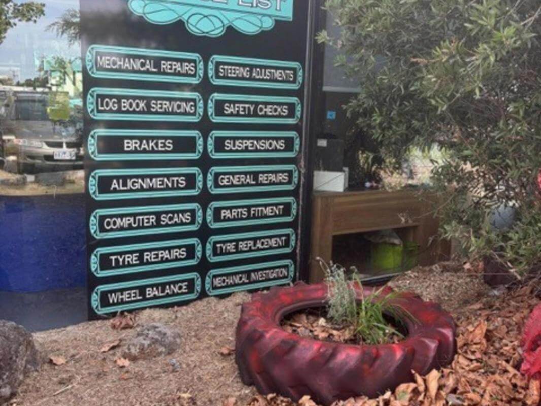 Building and Business. Cash Cow . Mechanical workshop & Tyre fitter.