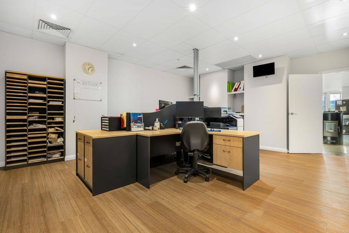 Highly Profitable Solar,  Air Conditioning & Heating Business