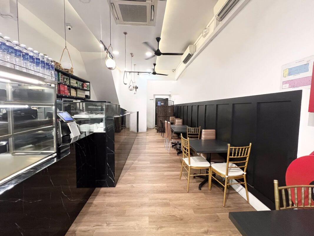 Strategic F&B Investment – Fully Fitted Arab Street Restaurant For Takeover