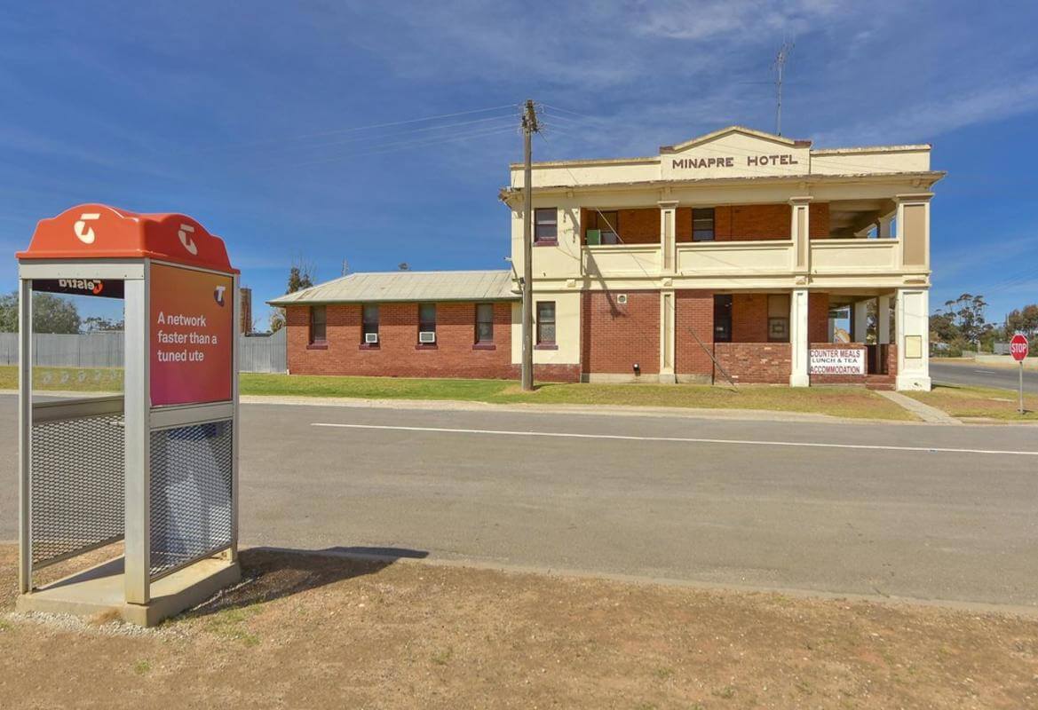 The BEST -Freehold & Business Hotel/Motel with Post Office on the market !