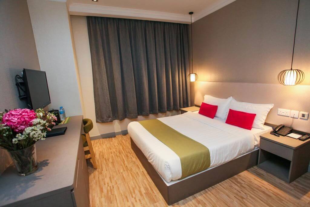 Singapore Hotels For Sale From $30,000,000