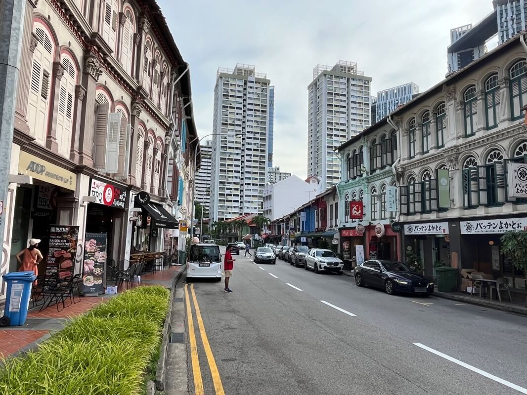 Prime Location Dessert Cafe For Sale, Good Rent and Profitable