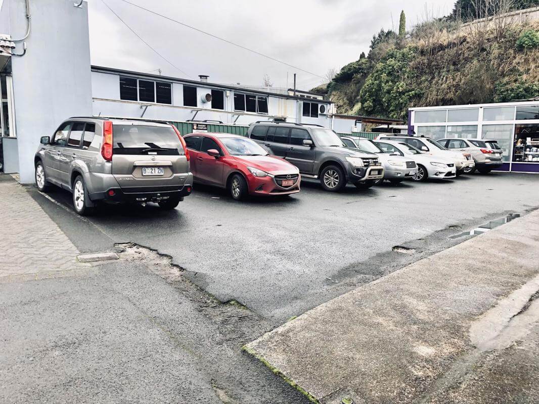 Freehold Investment Deloraine 3 tenants Forecasted ROI 10%