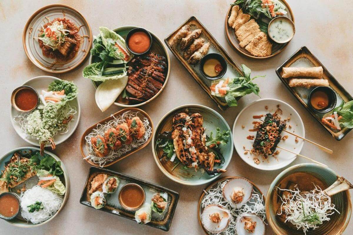 CHEAPEST RENT IN TOWN!  Modern Dining Licensed Restaurant