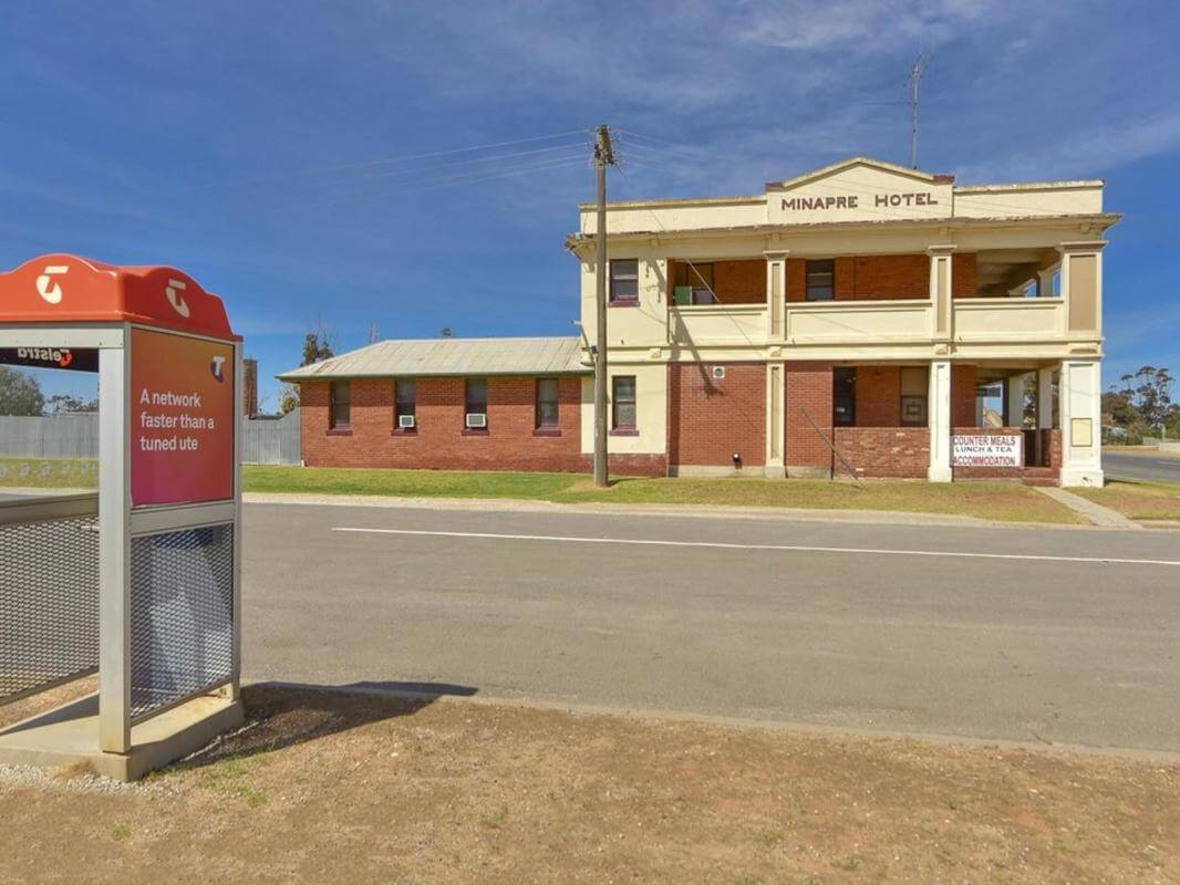 $150,000 NET, Hotel/Motel   Vendors terms