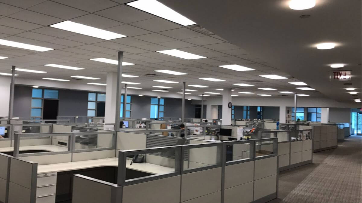 Commack工业园21000仓库+6000平方尺 A级办公室出租