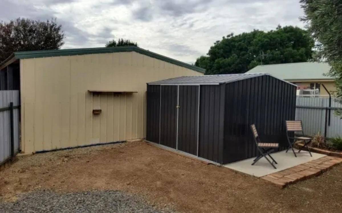 Freehold General Store & Home in Friendly Tungamah