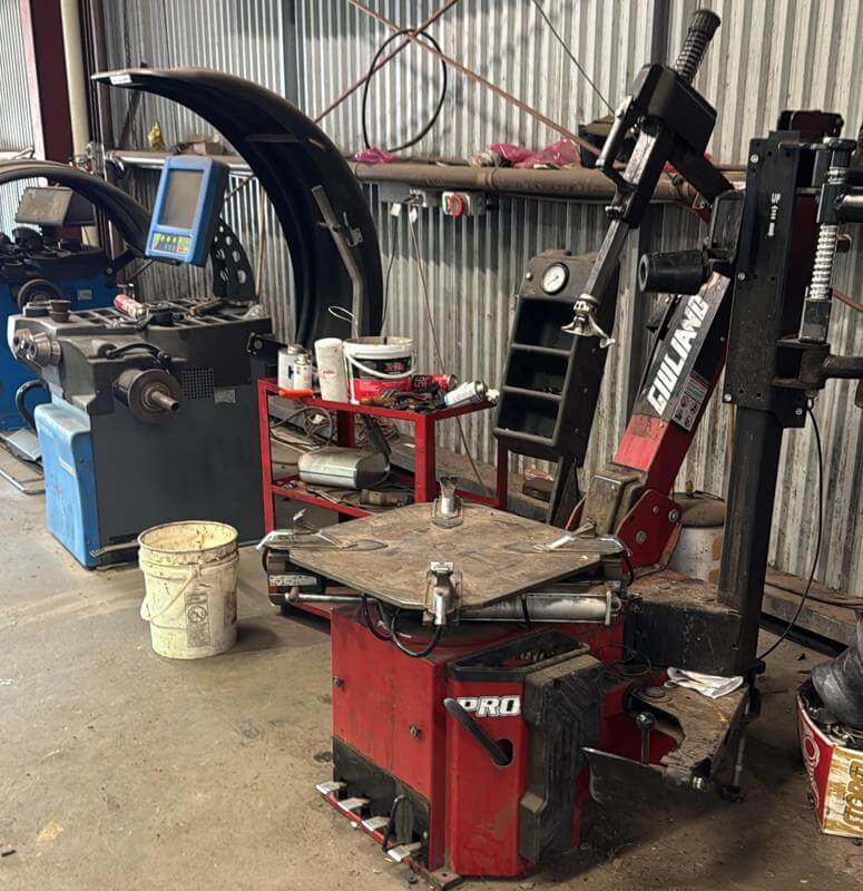 Huge Mechanical & Tyre workshop.  No Weekends !!