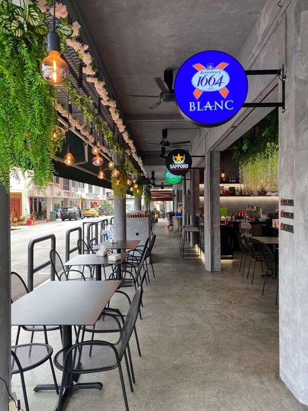 Turnkey F&B Business For Sale – Authentic Thai Restaurant, Prime Location, Full Takeover Ready