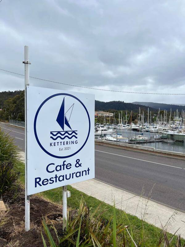 Absolute Scenic Waterfront Fully Licensed Cafe, Restaurant & 1BR Studio High Profits Owner Operated