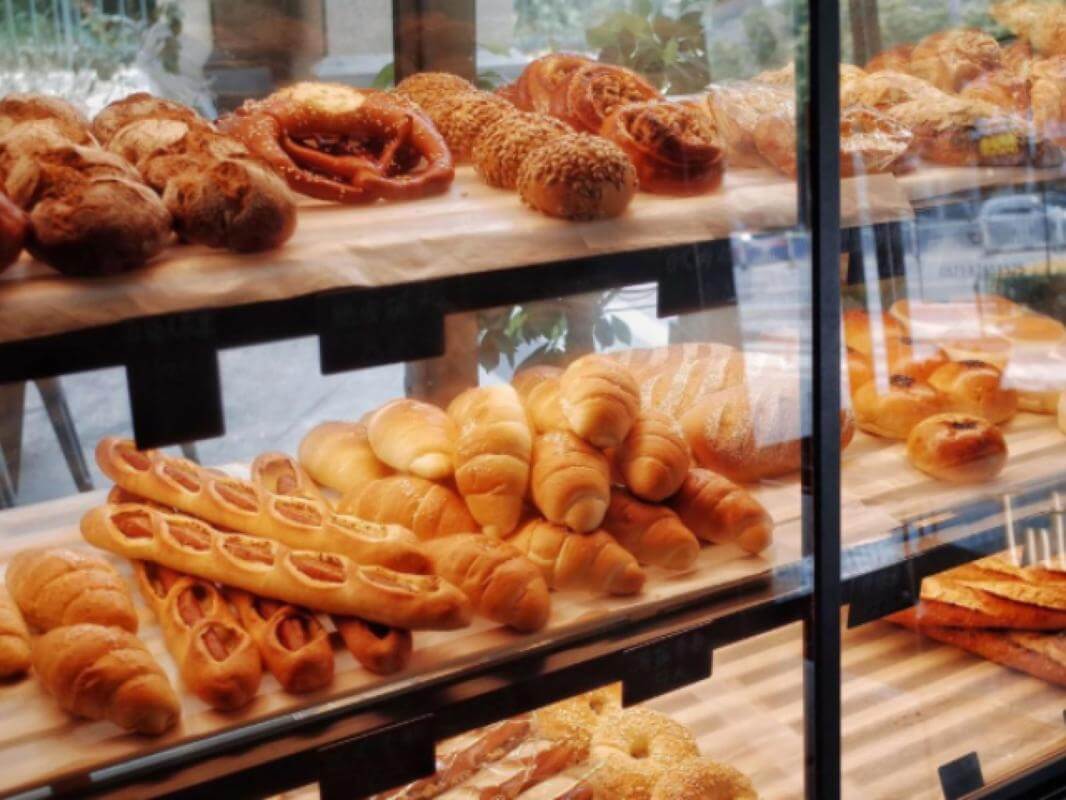 Well known Bakery with over 25 years of success,