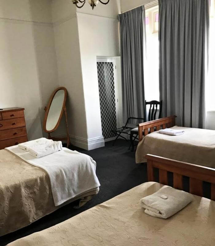 Above Average Passive Investment 9% Roi on Purchase price of Offers over $1,299,000