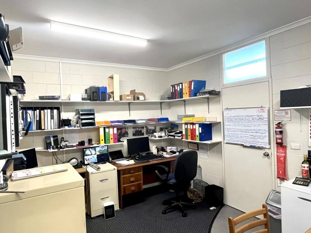 Blinds Business Devonport Tasmania Working Owners Profit >$129K Est 26 Yrs Part Managed