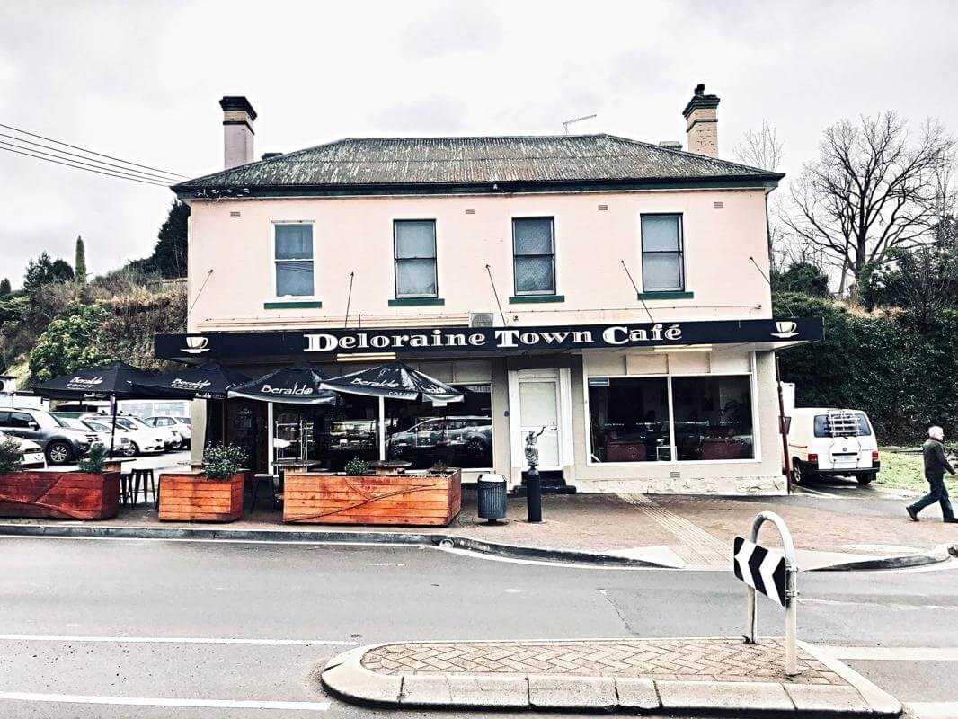 Freehold Investment Deloraine 3 tenants Forecasted ROI 10%