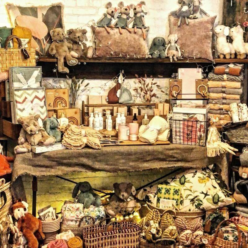 Highly Successful Blooming Deloraine Floristry  High Turn over O/O $75,000+SAV