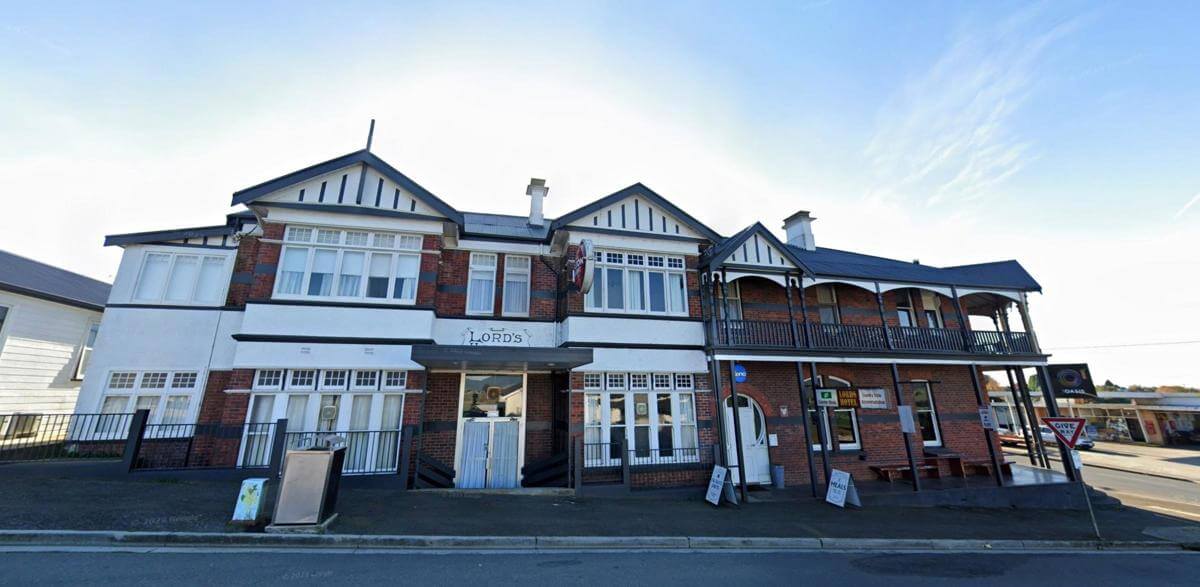 Leasehold Landmark Lords Hotel, sought after rare opportunity Offers Over $340,000 +sav