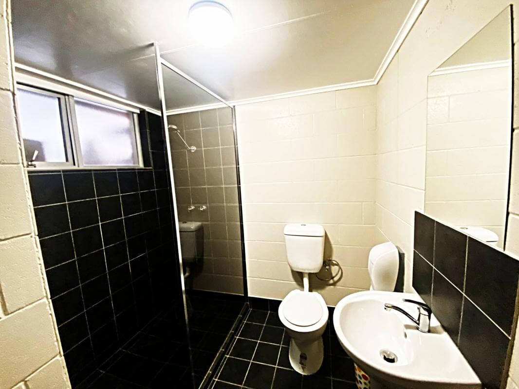 Best Value  Tasmanian Hotel All Revenue Streams , Excellent Presentation FHGC 0/0 $895,000 +sav