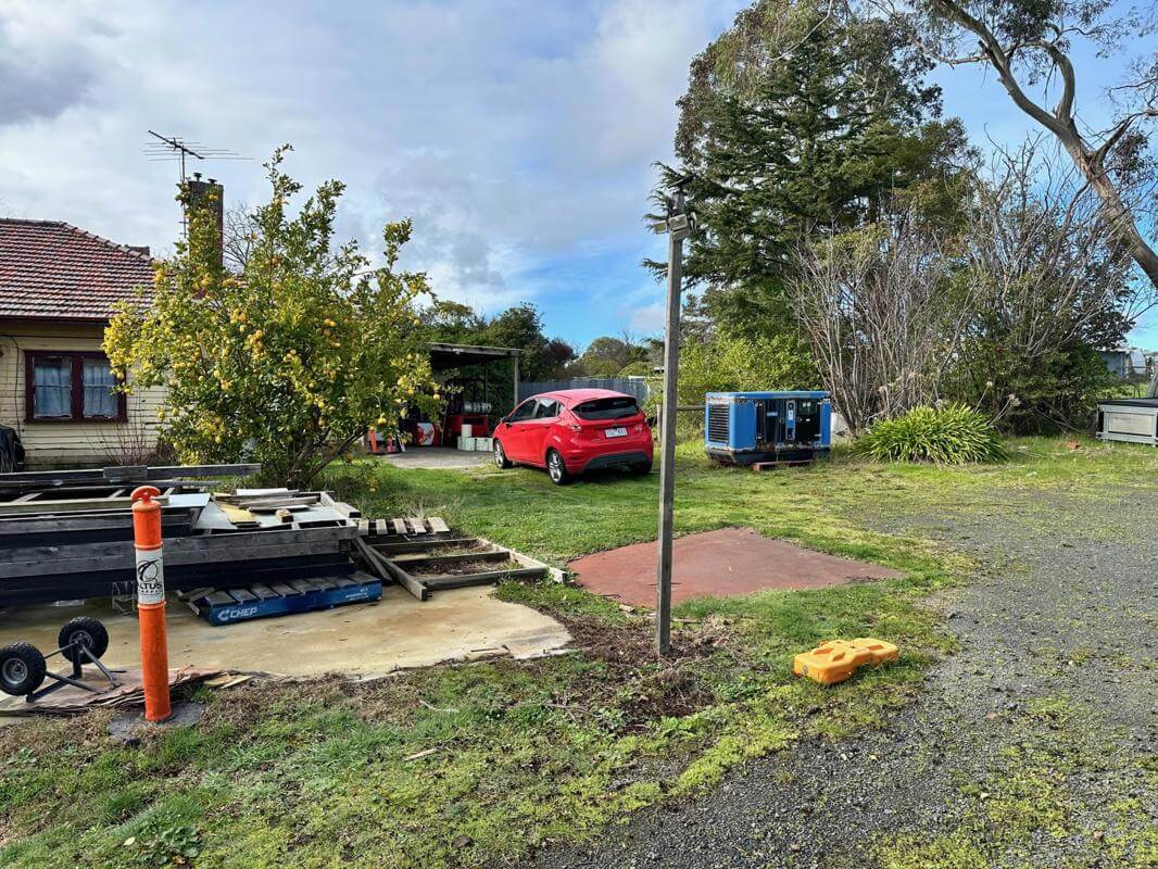 Supermarket / Convenience store.  4 bedroom house