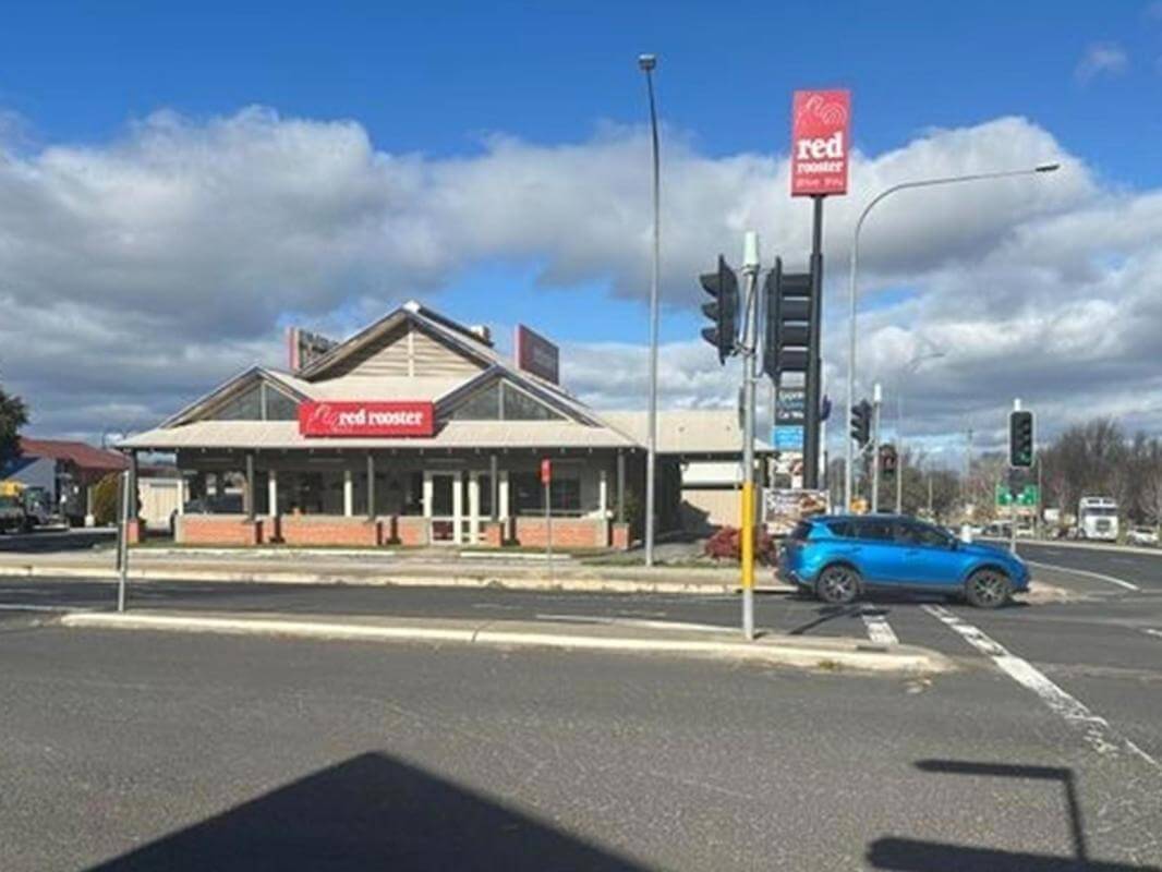 Red Rooster Bathurst! Ideal for Owner Operator or Family! High $40k per week TO!