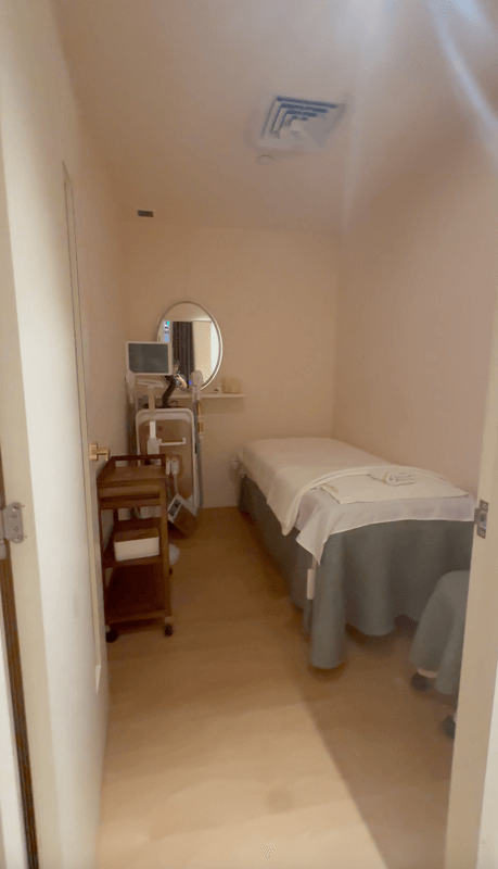 IMM builidng Profitable Beauty Salon For Take Over